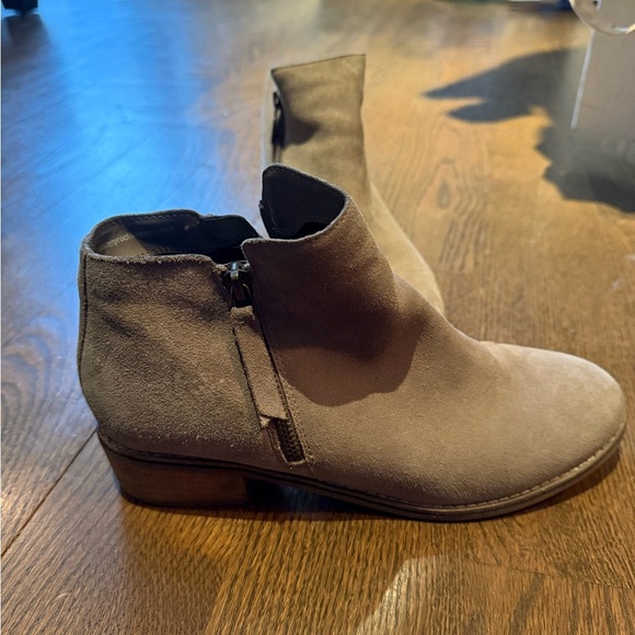 Blondo Waterproof Booties Sand Size 9 - Picture 3 of 7